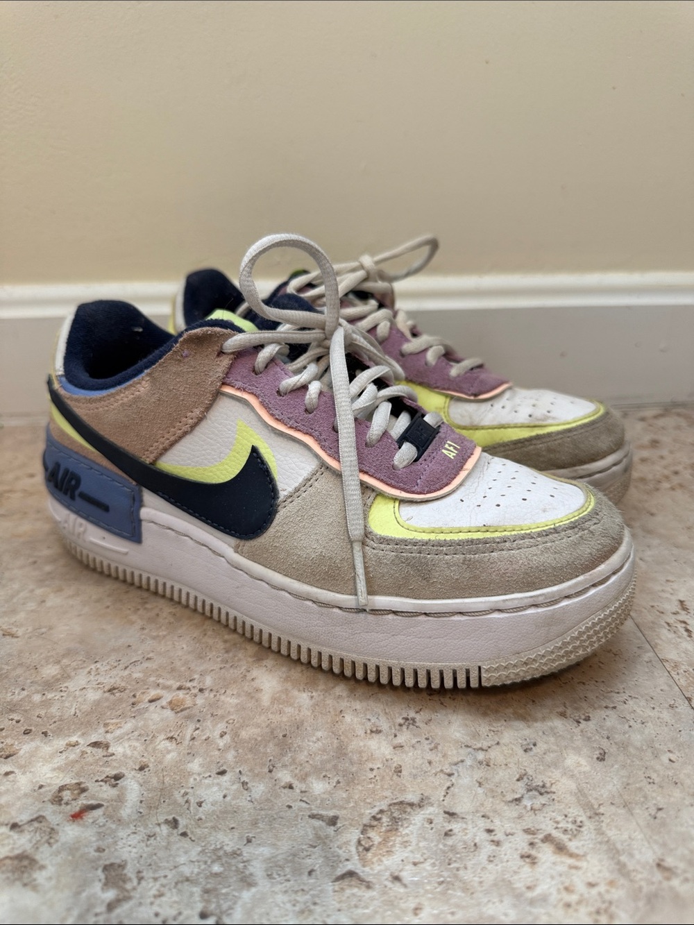 Nike Air Force 1 Shadow - Photon Dust, Crimson Tint, Volt